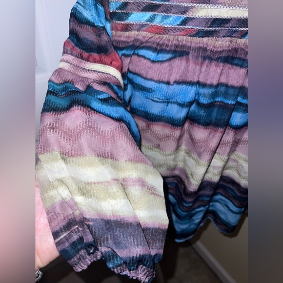 Zac & Rachel Top - Picture 3 of 7